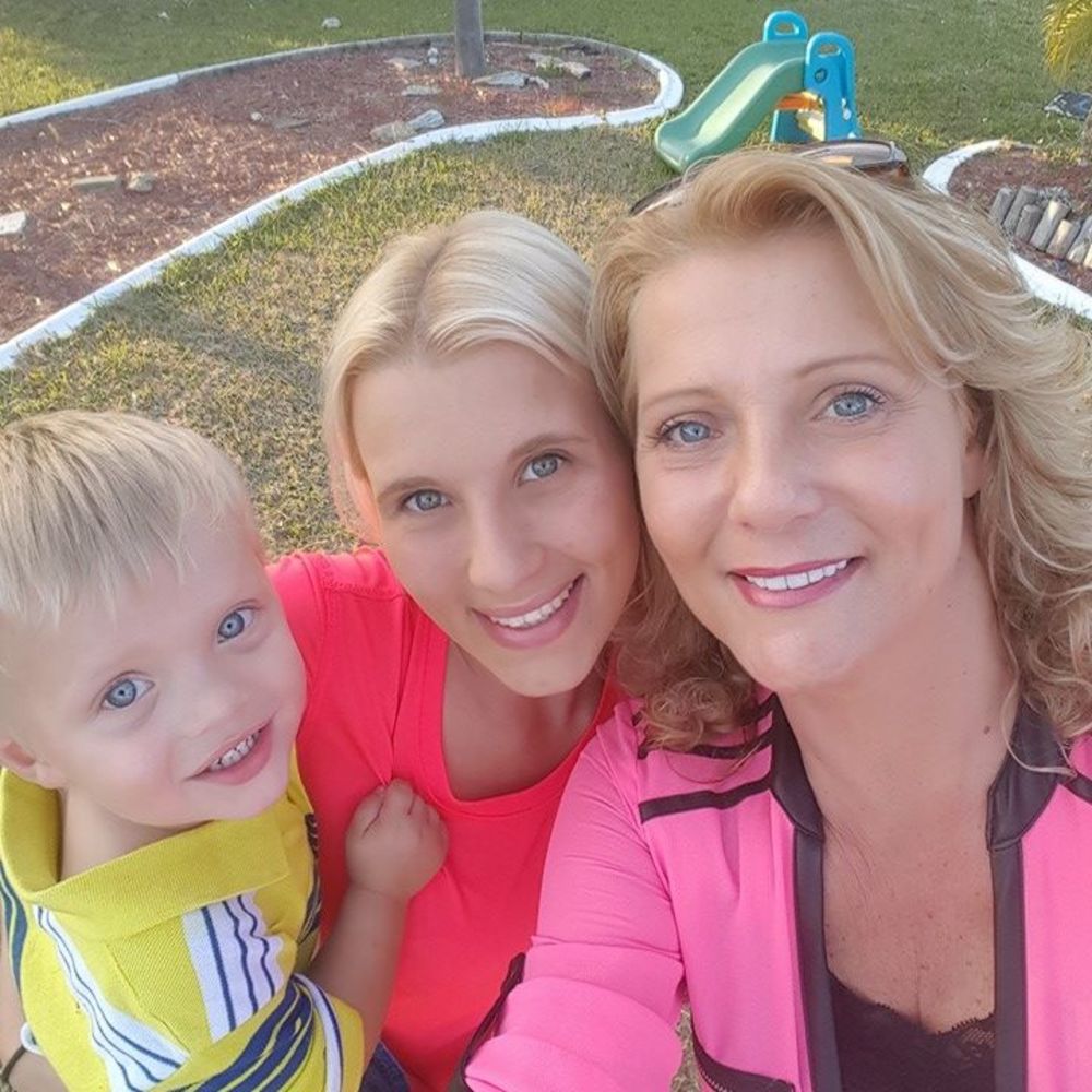 Meet your Posher, Danielle